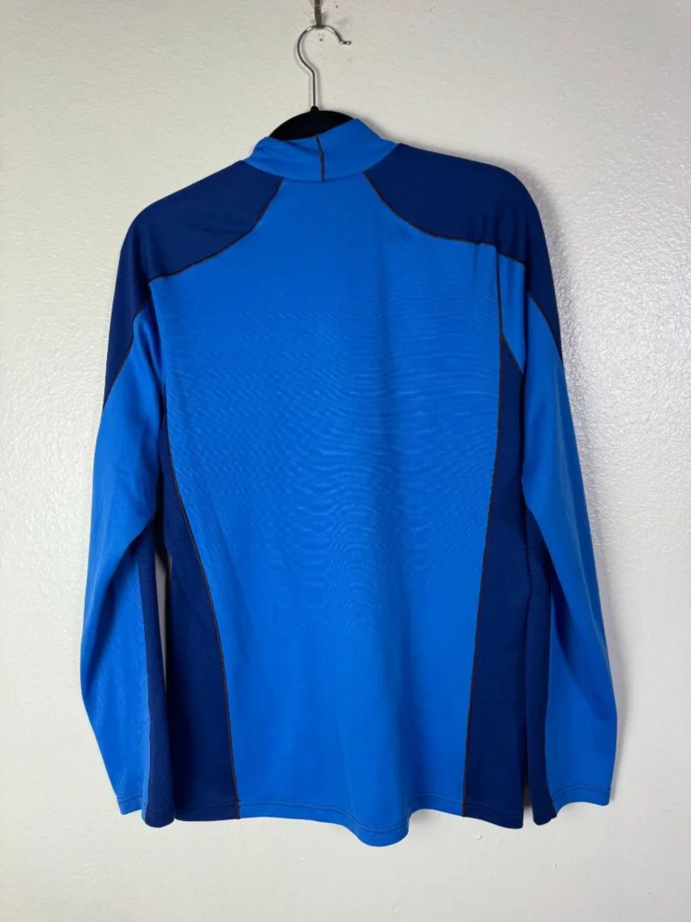 Patagonia Mens Blue Long Sleeve Capilene Base Layer Pullover Size Medium Outdoor